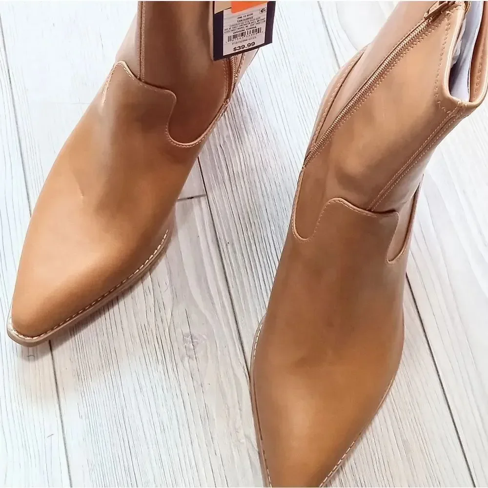 (16-4155)  Universal Thread Aubree Boots Sz 8